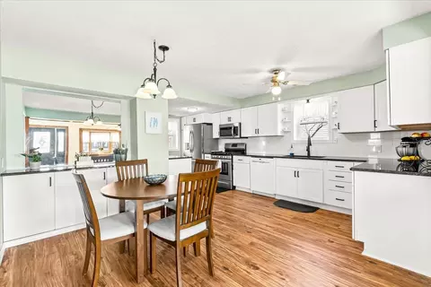 Dining - 2196 Scofield Carleton Rd, Carleton, MI 48117 photo 2 of 5