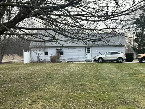77299 Capac Rd, Armada, MI 48005