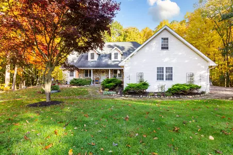 6700 Crosby Lake Court Ct, White Lake, MI 48383