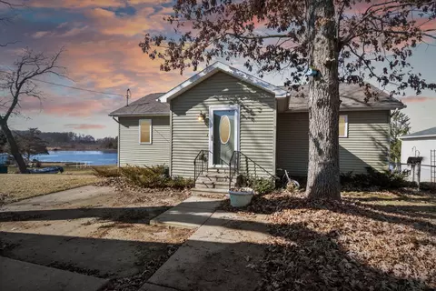327 Oliverda Dr, Sherwood, MI 49089