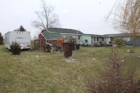 Exterior - 194 S Stringtown Rd, Quincy, MI 49082 photo 6 of 9