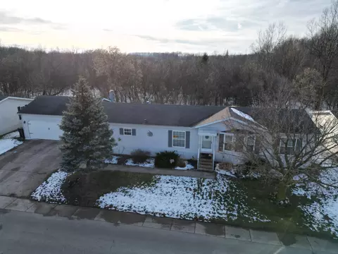 3089 Cobblestone Ln, Hudsonville, MI 49426