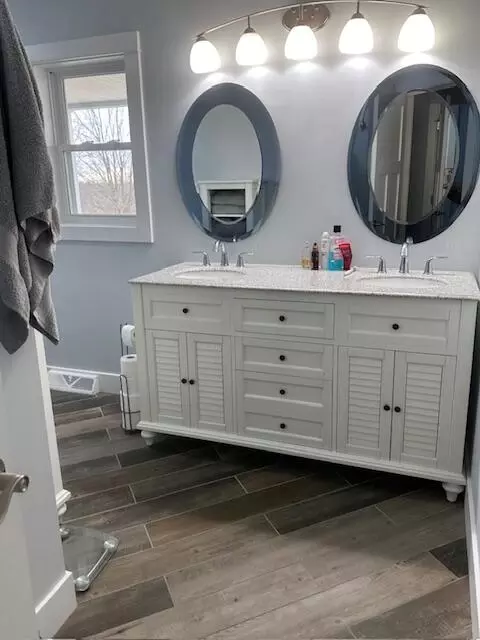 Bath - 7990 Benn Rd, Parma, MI 49269 photo 3 of 3