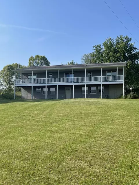 7990 Benn Rd, Parma, MI 49269