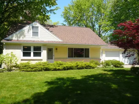 1433 Blossom St SE, Grand Rapids, MI 49508
