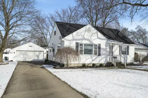 4117 Pineview St SW, Grandville, MI 49418