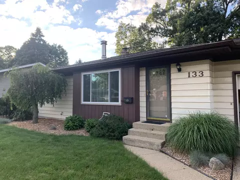 133 Country Club Ter, Battle Creek, MI 49015