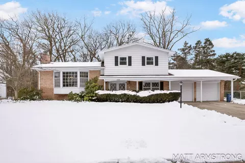 1206 Elmdale St NE, Grand Rapids, MI 49525