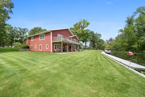68441 Channel Pkwy, Edwardsburg, MI 49112