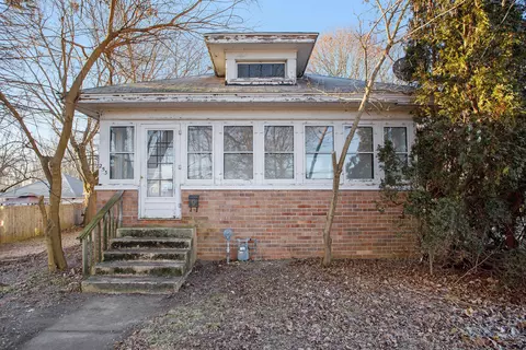 253 Avenue A, Springfield, MI 49037 photo 2
