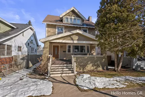1221 Dunham St SE, Grand Rapids, MI 49506