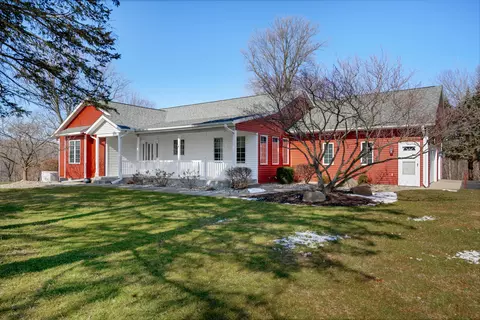 198 Hestia Dr, Plainwell, MI 49080