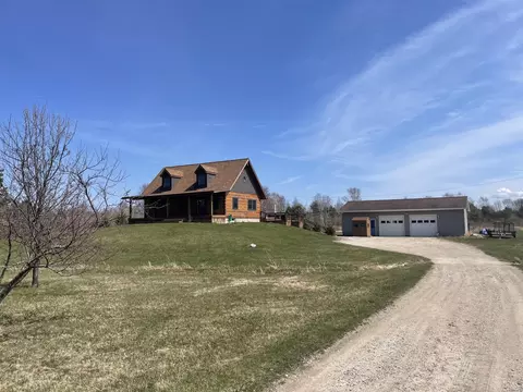 536 N Dennis Rd, Ludington, MI 49431