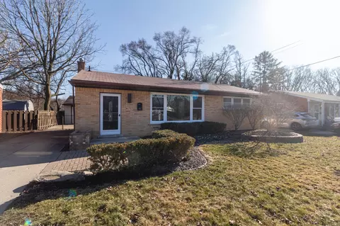 36753 Thinbark St, Wayne, MI 48184
