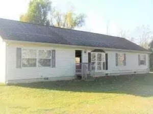 4147 S Pleasant Dr, Hillsdale, MI 49242