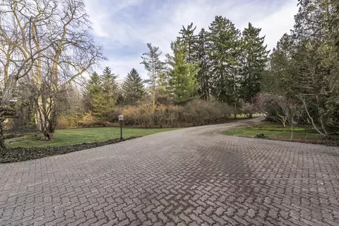 Exterior - 2855 Devonshire Rd, Ann Arbor, MI 48104 photo 16 of 24