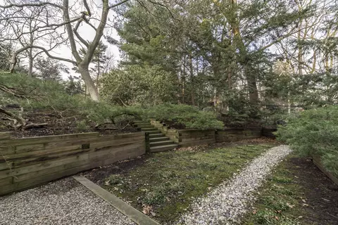 Exterior - 2855 Devonshire Rd, Ann Arbor, MI 48104 photo 13 of 24