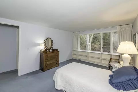 Bedroom - 2855 Devonshire Rd, Ann Arbor, MI 48104 photo 10 of 21