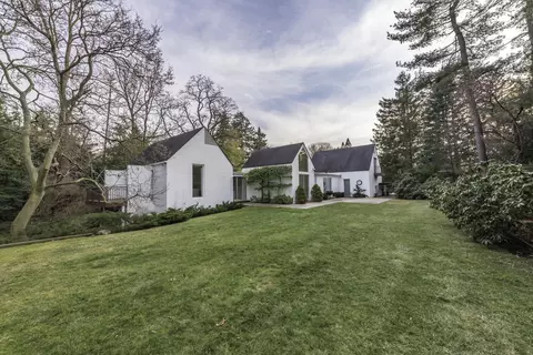 Exterior - 2855 Devonshire Rd, Ann Arbor, MI 48104 photo 11 of 24