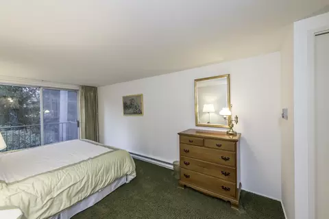 Bedroom - 2855 Devonshire Rd, Ann Arbor, MI 48104 photo 6 of 21