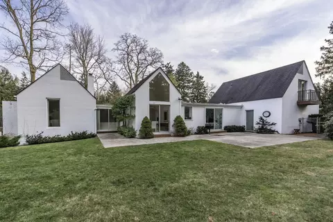 Exterior - 2855 Devonshire Rd, Ann Arbor, MI 48104 photo 10 of 24