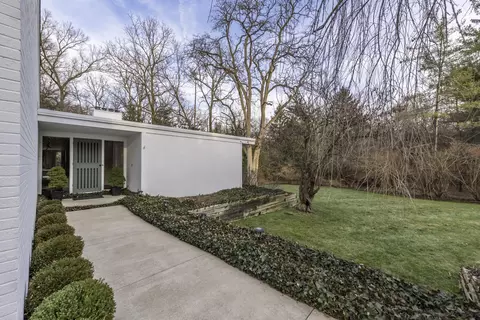 Exterior - 2855 Devonshire Rd, Ann Arbor, MI 48104 photo 7 of 24