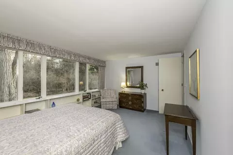 Bedroom - 2855 Devonshire Rd, Ann Arbor, MI 48104 photo 16 of 21