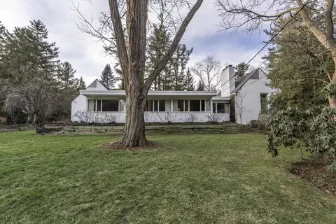 Exterior - 2855 Devonshire Rd, Ann Arbor, MI 48104 photo 3 of 24