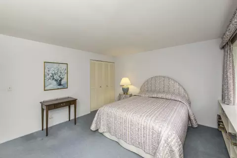 Bedroom - 2855 Devonshire Rd, Ann Arbor, MI 48104 photo 14 of 21