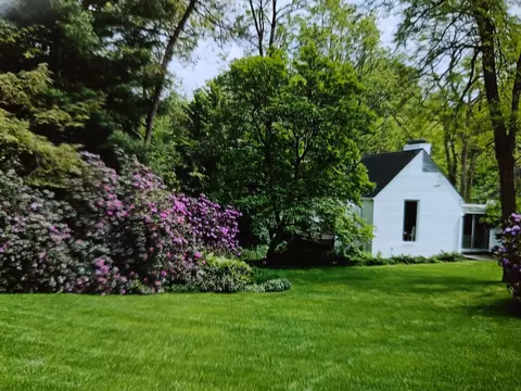 Exterior - 2855 Devonshire Rd, Ann Arbor, MI 48104 photo 20 of 24