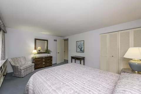 Bedroom - 2855 Devonshire Rd, Ann Arbor, MI 48104 photo 15 of 21
