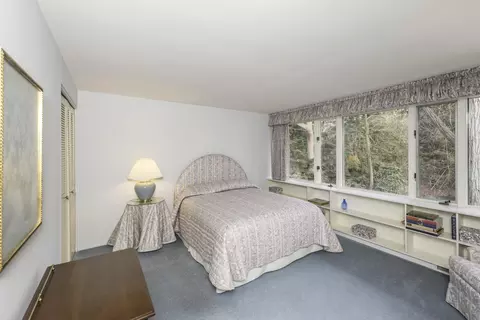 Bedroom - 2855 Devonshire Rd, Ann Arbor, MI 48104 photo 13 of 21
