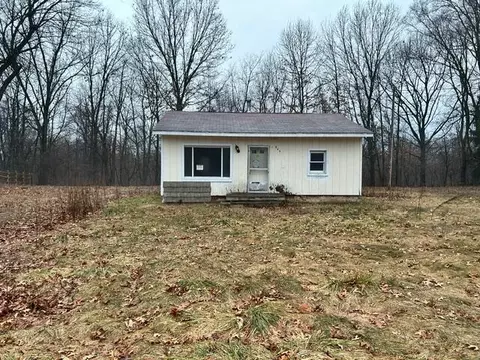 844 Leet Rd, Niles, MI 49120