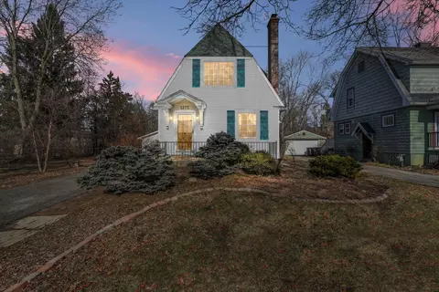 1375 Harpst St, Ann Arbor, MI 48104