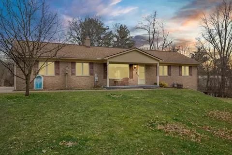 2535 E Commerce St, Milford, MI 48381