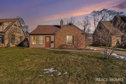 2312 Prospect Ave SE, Grand Rapids, MI 49507