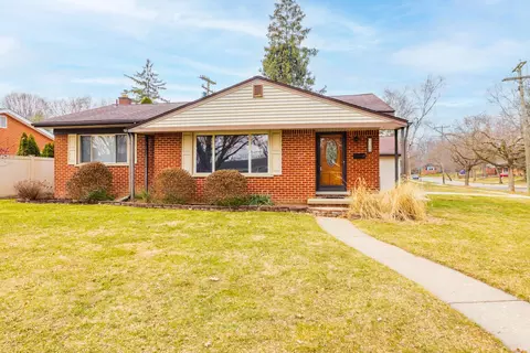 2308 Yorkshire Rd, Ann Arbor, MI 48104