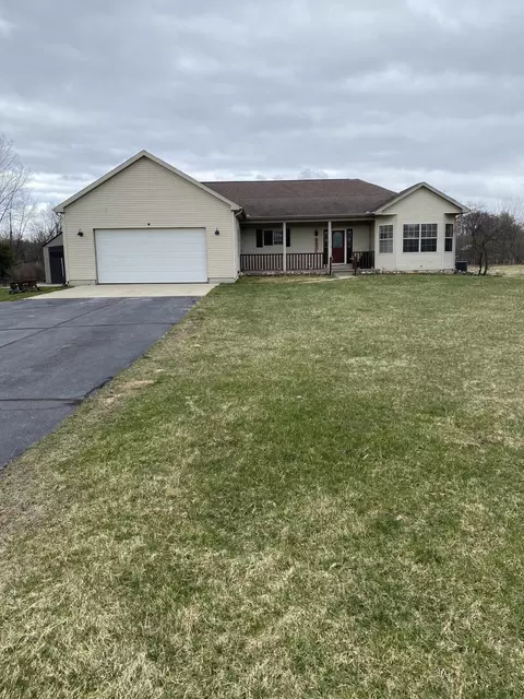 5430 Polar Bear Ct, Rockford, MI 49341