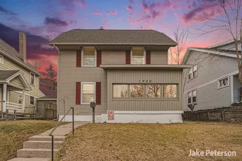 1920 Monroe Ave NW, Grand Rapids, MI 49505