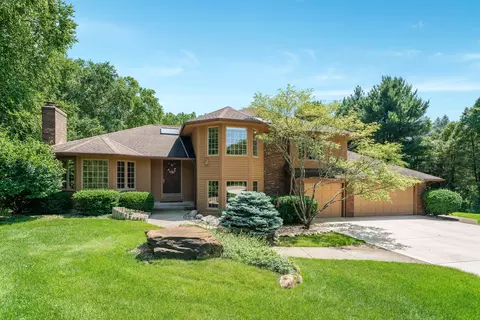 8675 Colony Ln, Kalamazoo, MI 49009