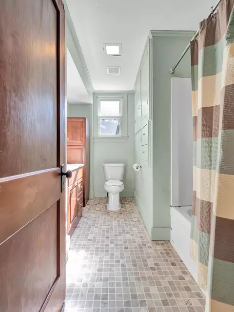 Bath - 211 3rd St, Munith, MI 49259 photo 3 of 4