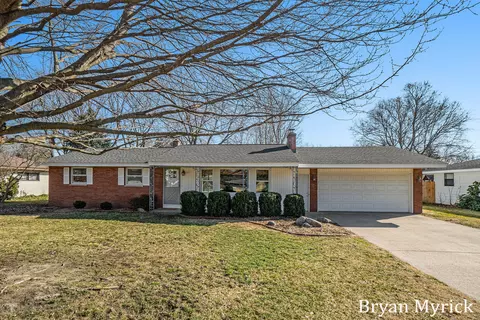113 Cypress Ave, Holland, MI 49423