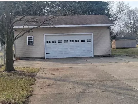 355 Roosevelt St, Bronson, MI 49028 photo 2