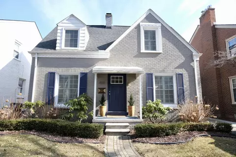 430 Fisher Rd, Grosse Pointe Farms, MI 48230