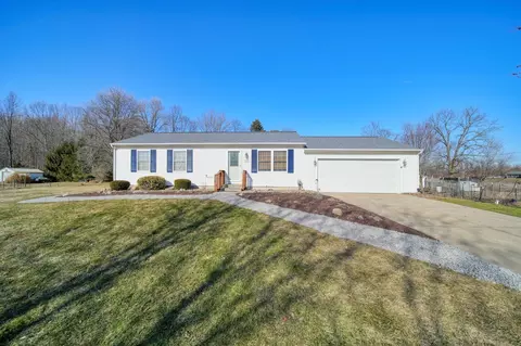 4560 E Territorial Rd, Pleasant Lake, MI 49272
