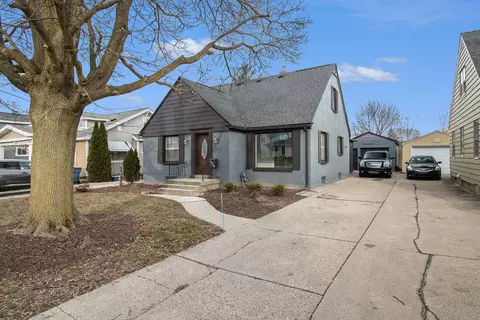 1220 Diamond Ave NE, Grand Rapids, MI 49505