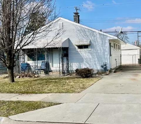 17655 Clarann St, Melvindale, MI 48122