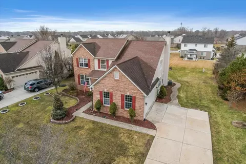 6950 Anna Dr, Van Buren Twp, MI 48111