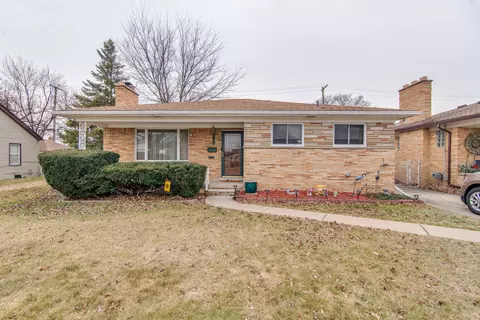 18088 Rosetta Ave, Eastpointe, MI 48021