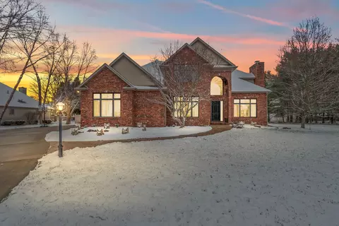 38 Alandale Dr, Coldwater, MI 49036